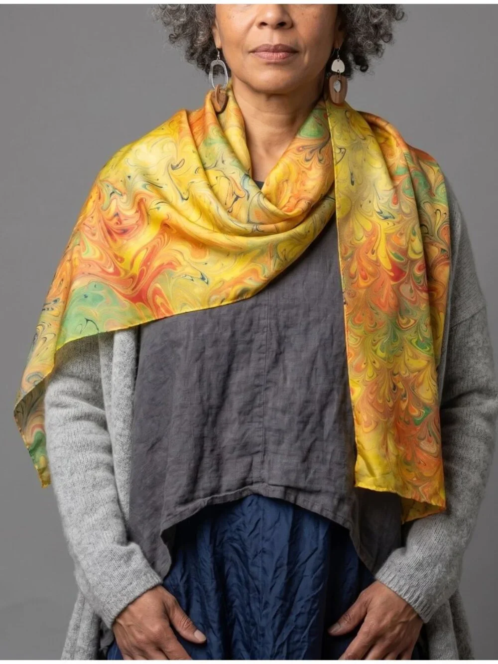 Vintage Sunny Rainbow Dyes Hand-Marbled Silk Scarf Neckwear Multicolor Length 28